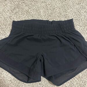Athleta Racer Run Short 4” XXS